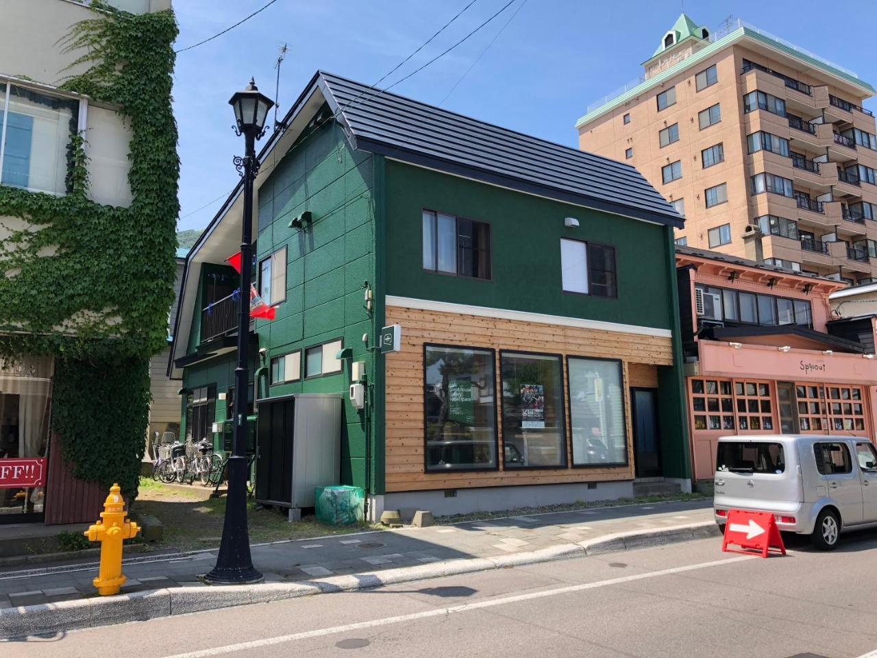 Motomachi House X Cafe Hotel Hakodate Bagian luar foto